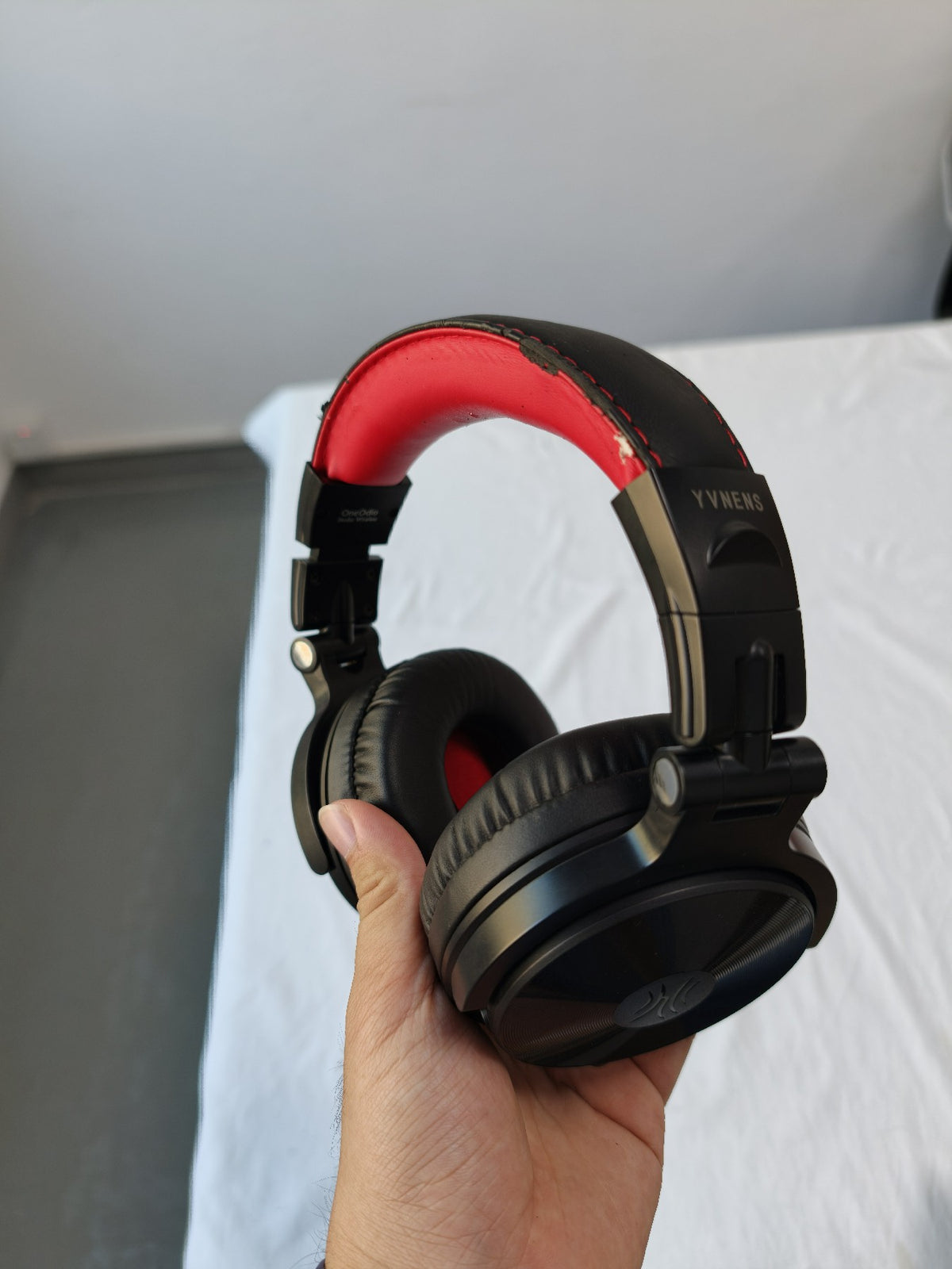 Y98 Wireless Bluetooth Headset - Graphite
